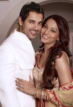 2013 to bring John and Bipasha together